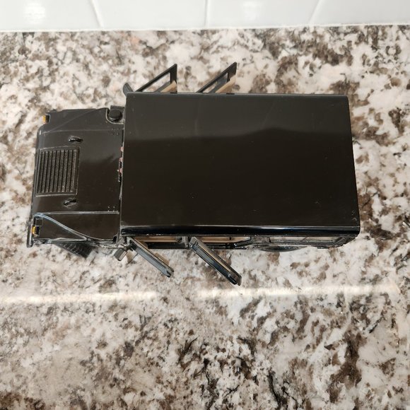 Hummer Model Car 1:18 scale black diecast metal - Picture 12 of 13